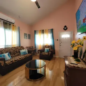  Holiday home Comfortable Strategic Quarters
